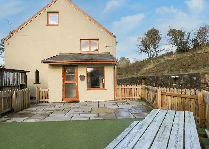Nant Moel Isaf Farm