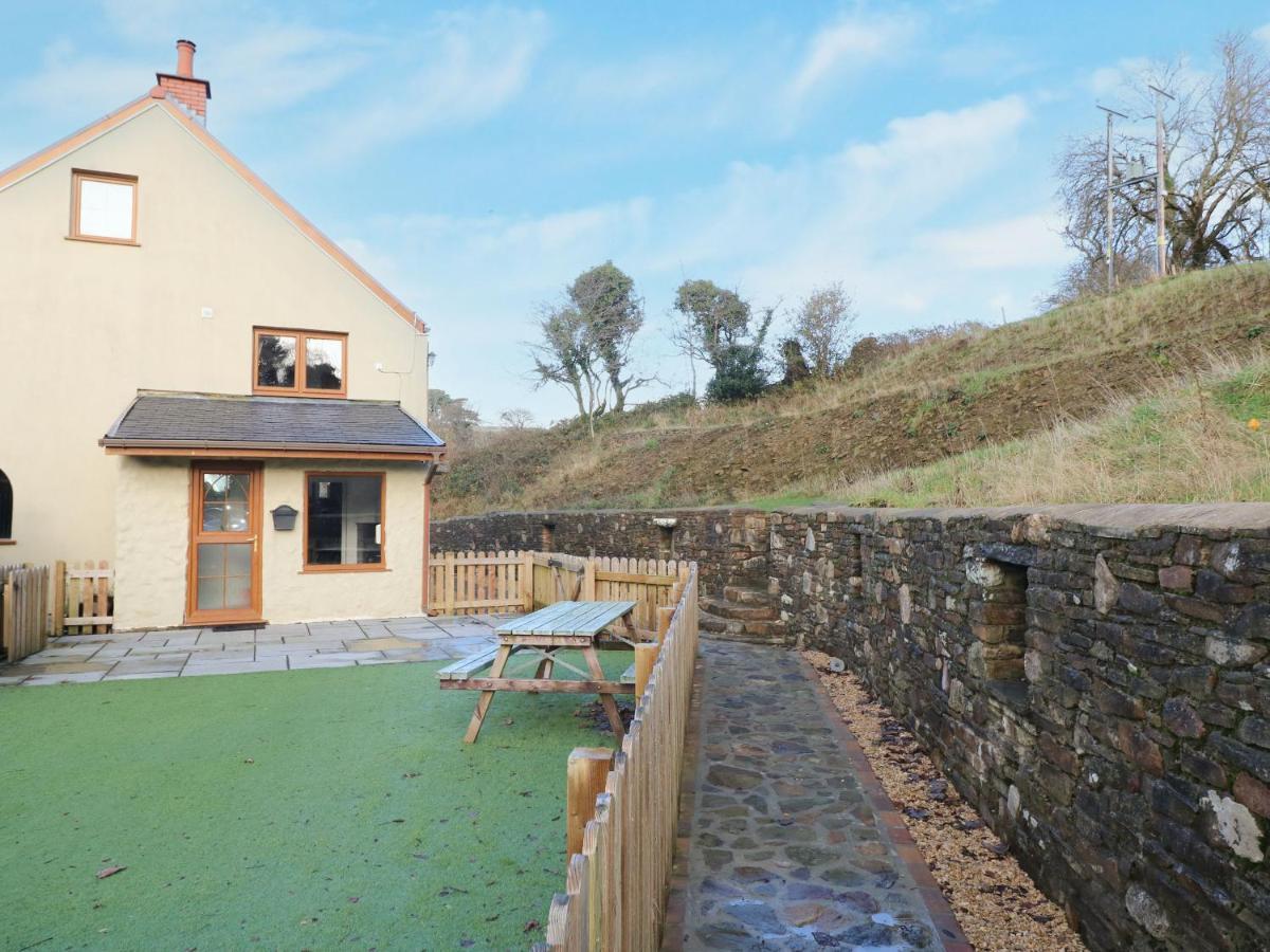 Nant Moel Isaf Farm Swansea
