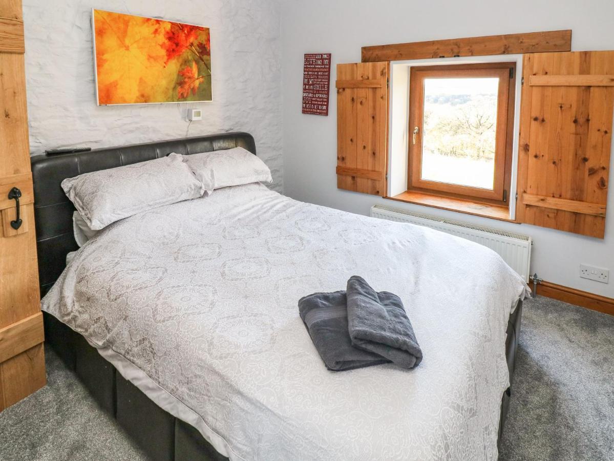 Holiday home Nant Moel Isaf Farm Swansea