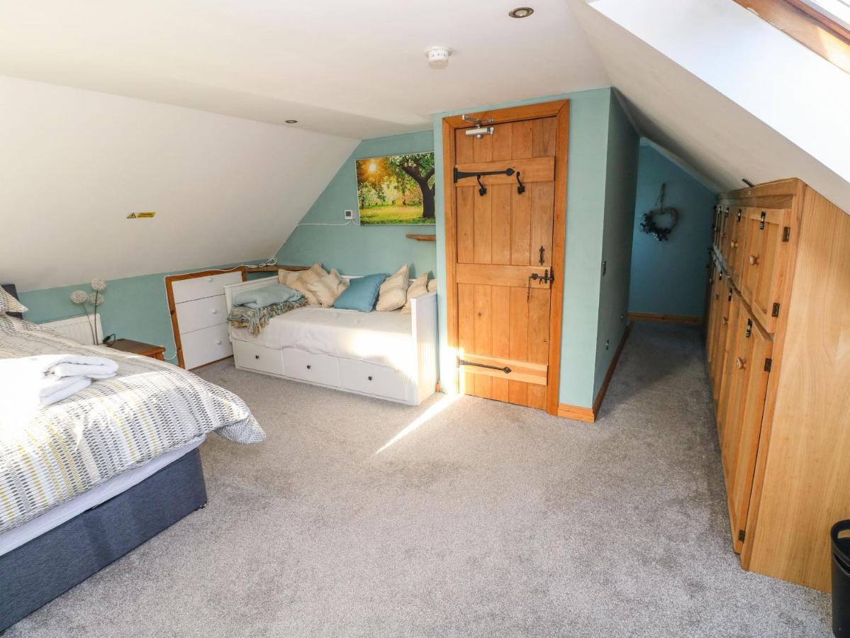 Nant Moel Isaf Farm * Swansea