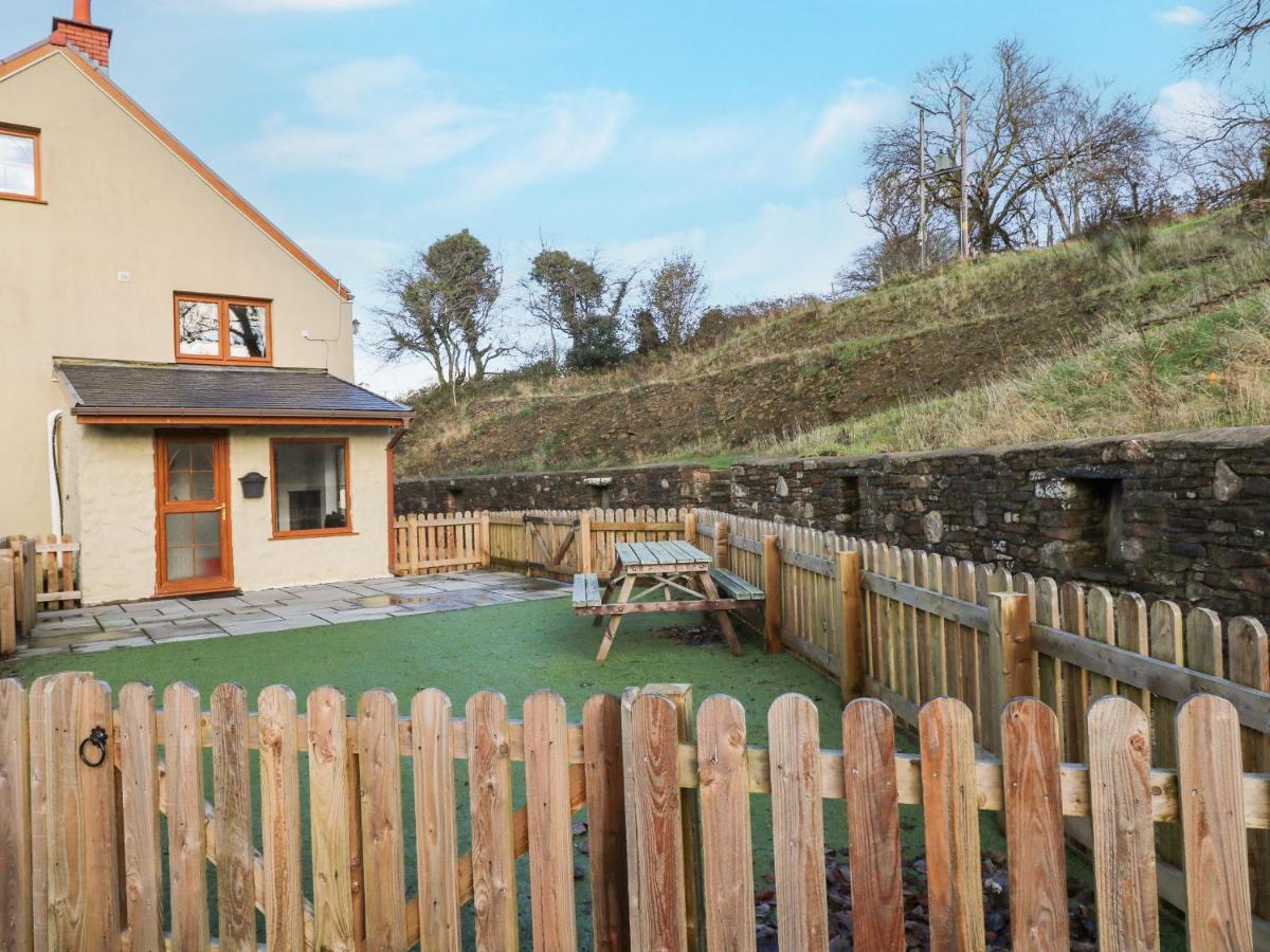 Nant Moel Isaf Farm * Swansea