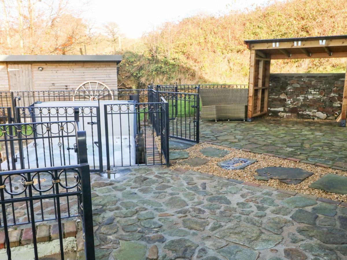 Nant Moel Isaf Farm Swansea